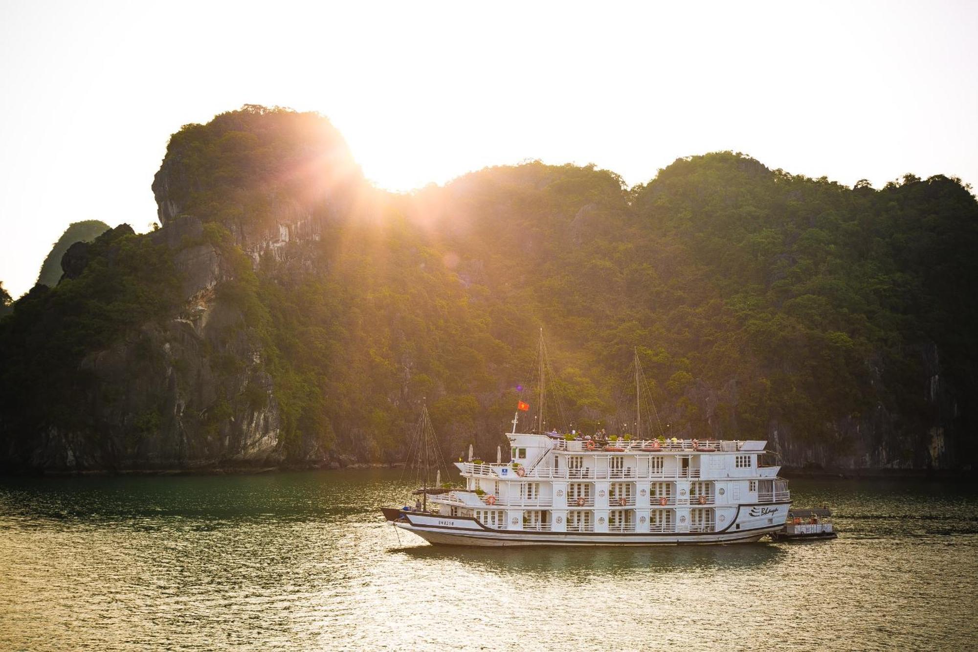 Hotel Le Journey Halong Bay Cruises Ha Long Exteriér fotografie